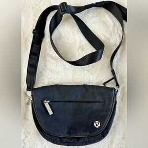 Lululemon all night festival crossbody micro bag 2L